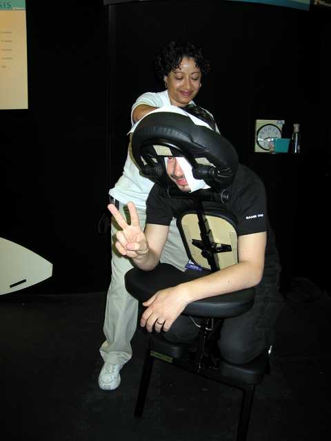 Thiouwz gets a special Massage